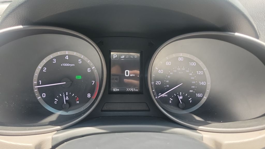 Used 2017 White Hyundai 2.4 Base image 22