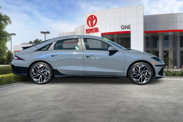 Used 2024 Blue Hyundai SEL image 3