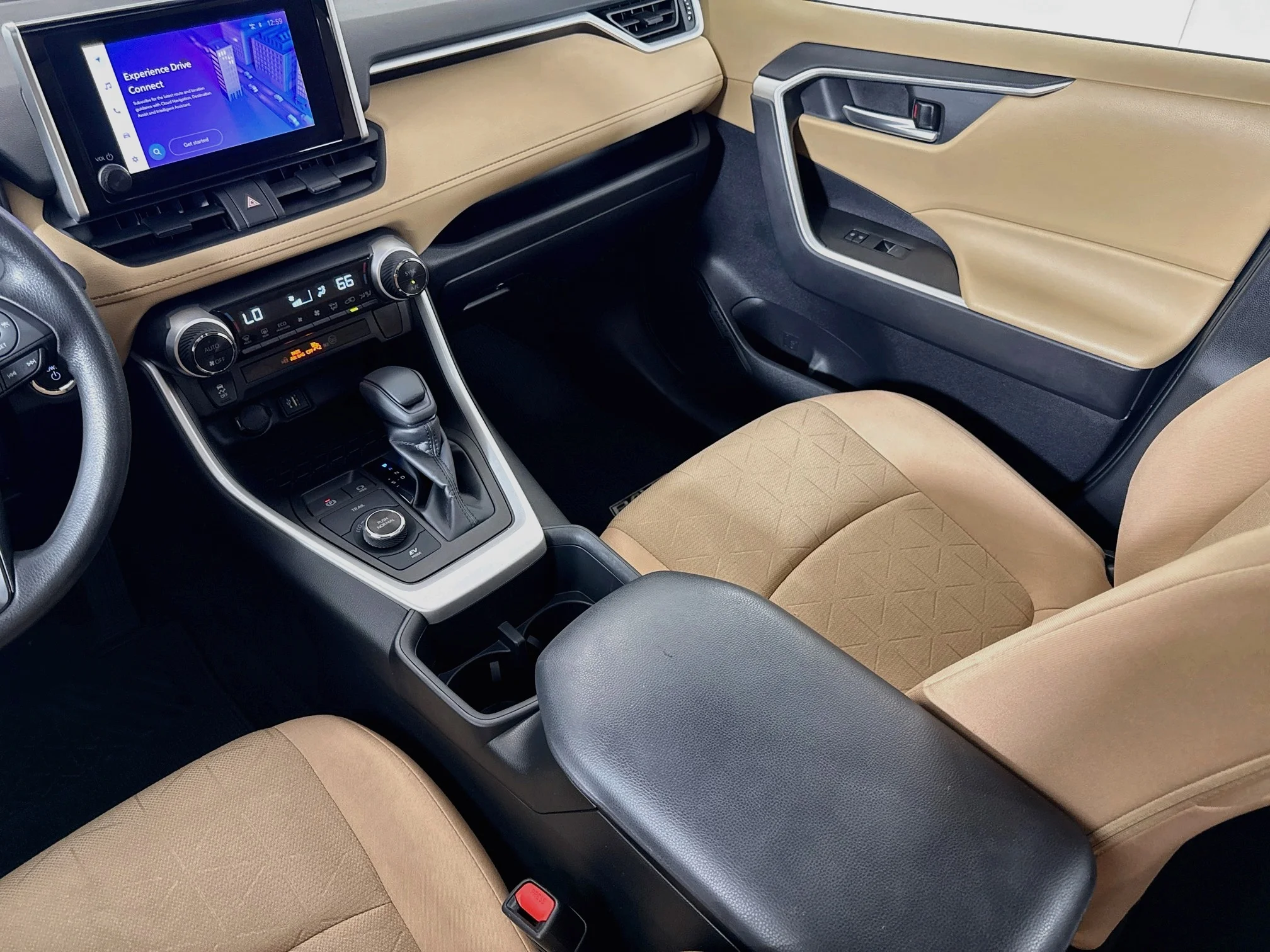 Certified Used 2023 Ice Cap Toyota Hybrid XLE image 22