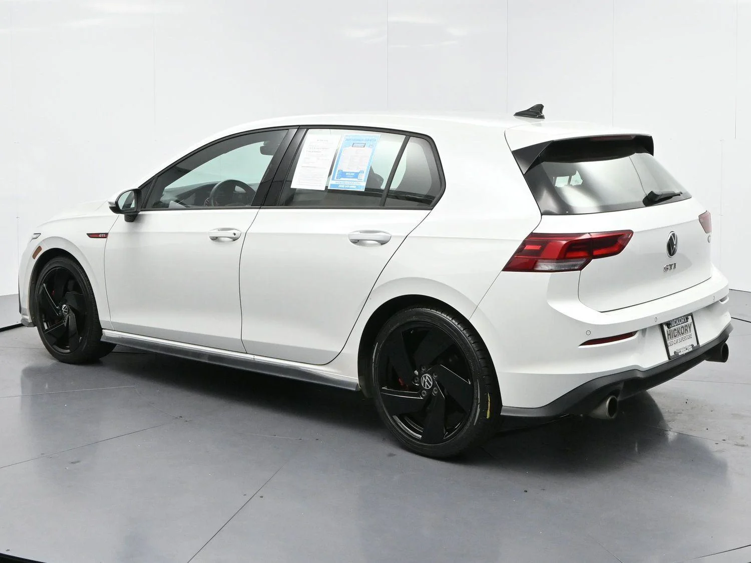 Used 2024 Opal White Pearl Volkswagen S image 5