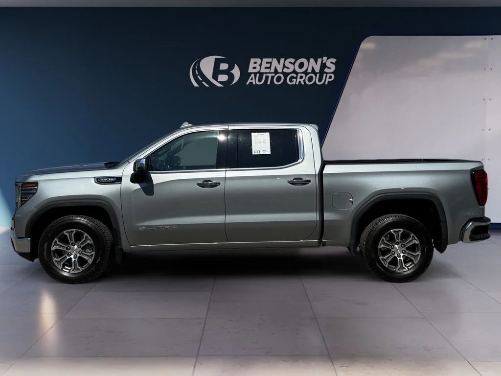 Used 2025 Silver GMC SLT image 2