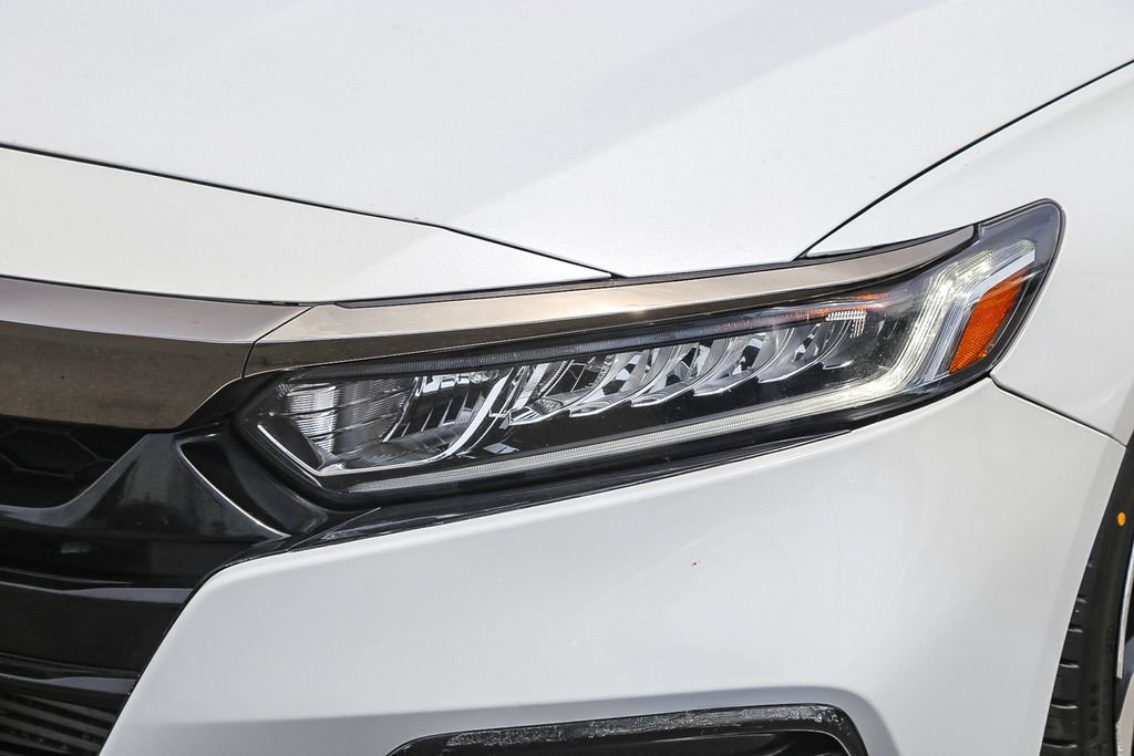 Used 2019 Platinum White Pearl Honda Sport image 4