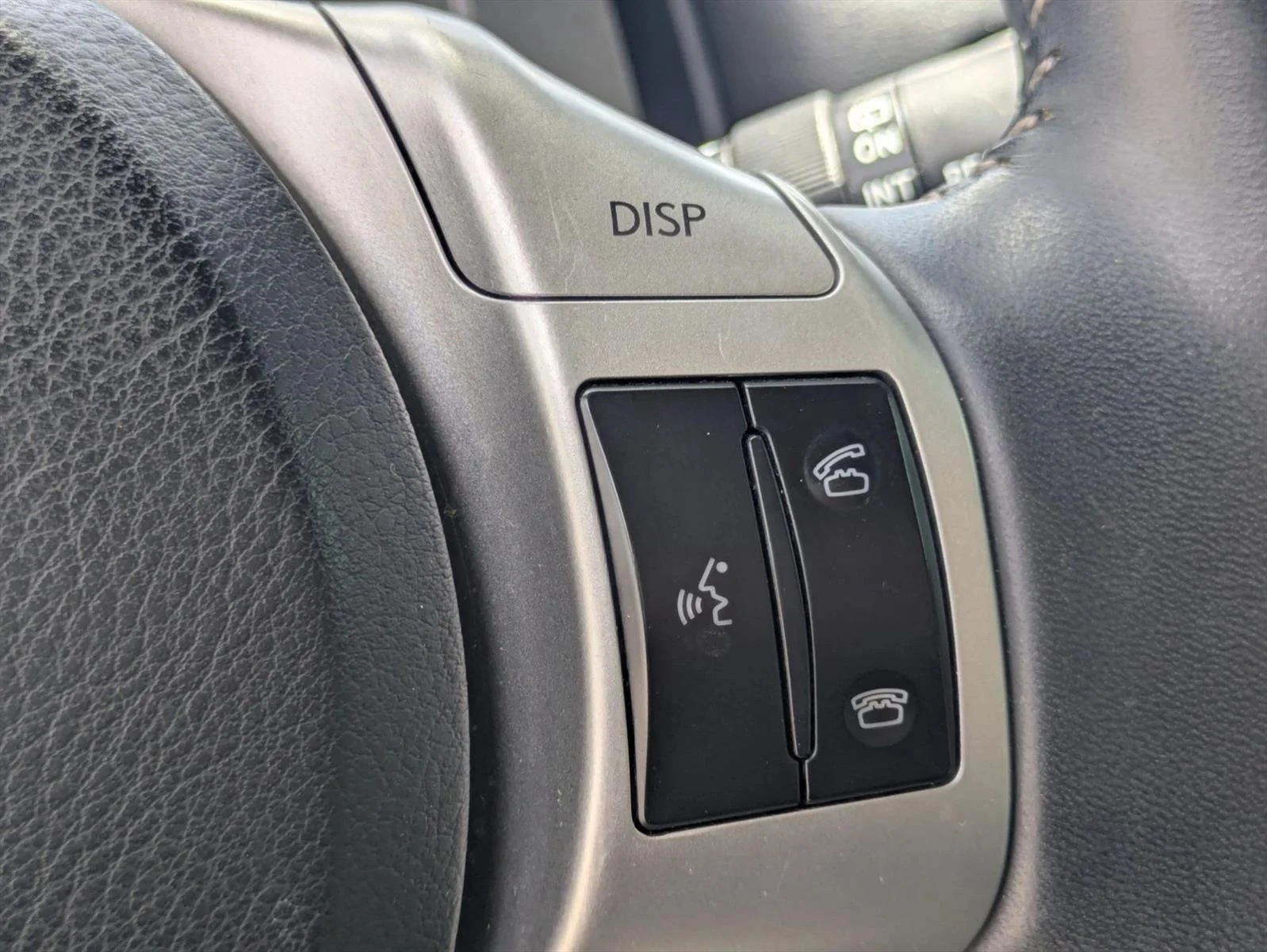 Used 2013 Silver Lining Metallic Lexus Hybrid image 15