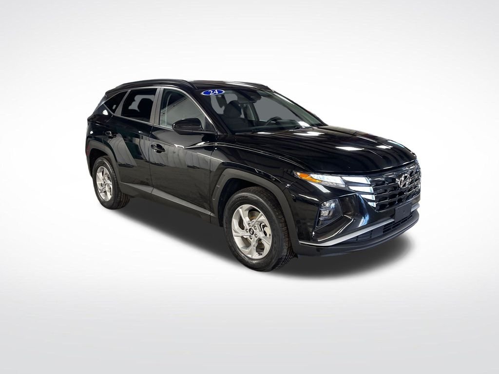 Used 2024 Black Hyundai SEL image 8