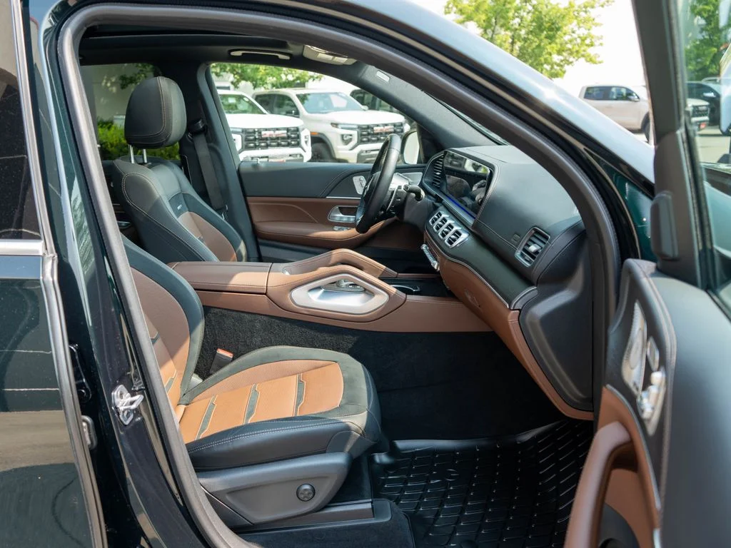 Used 2025 Green Mercedes-Benz GLE 53 AMG® image 10