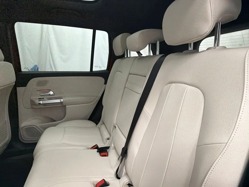 New 2026 Red Mercedes-Benz GLB 250 image 18