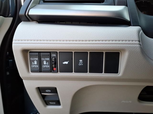 Certified Used 2025 Steel Honda EX-L image 21
