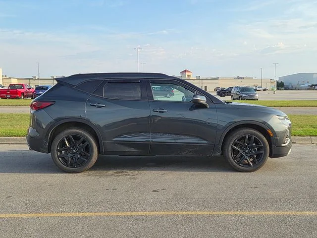 Used 2020 Gray Chevrolet LT image 4