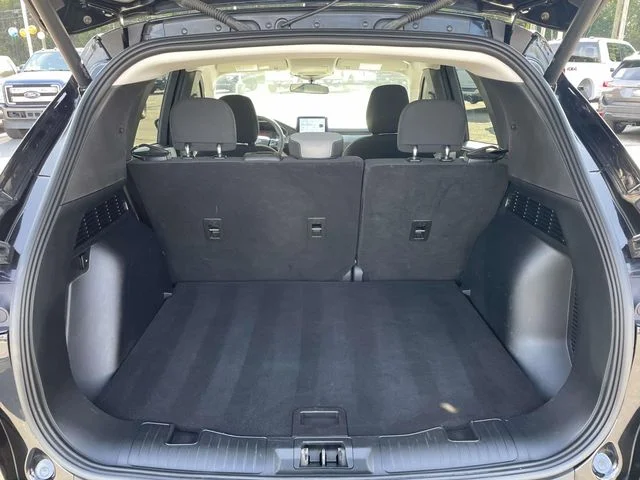 Used 2024 Black Metallic Ford Active image 8