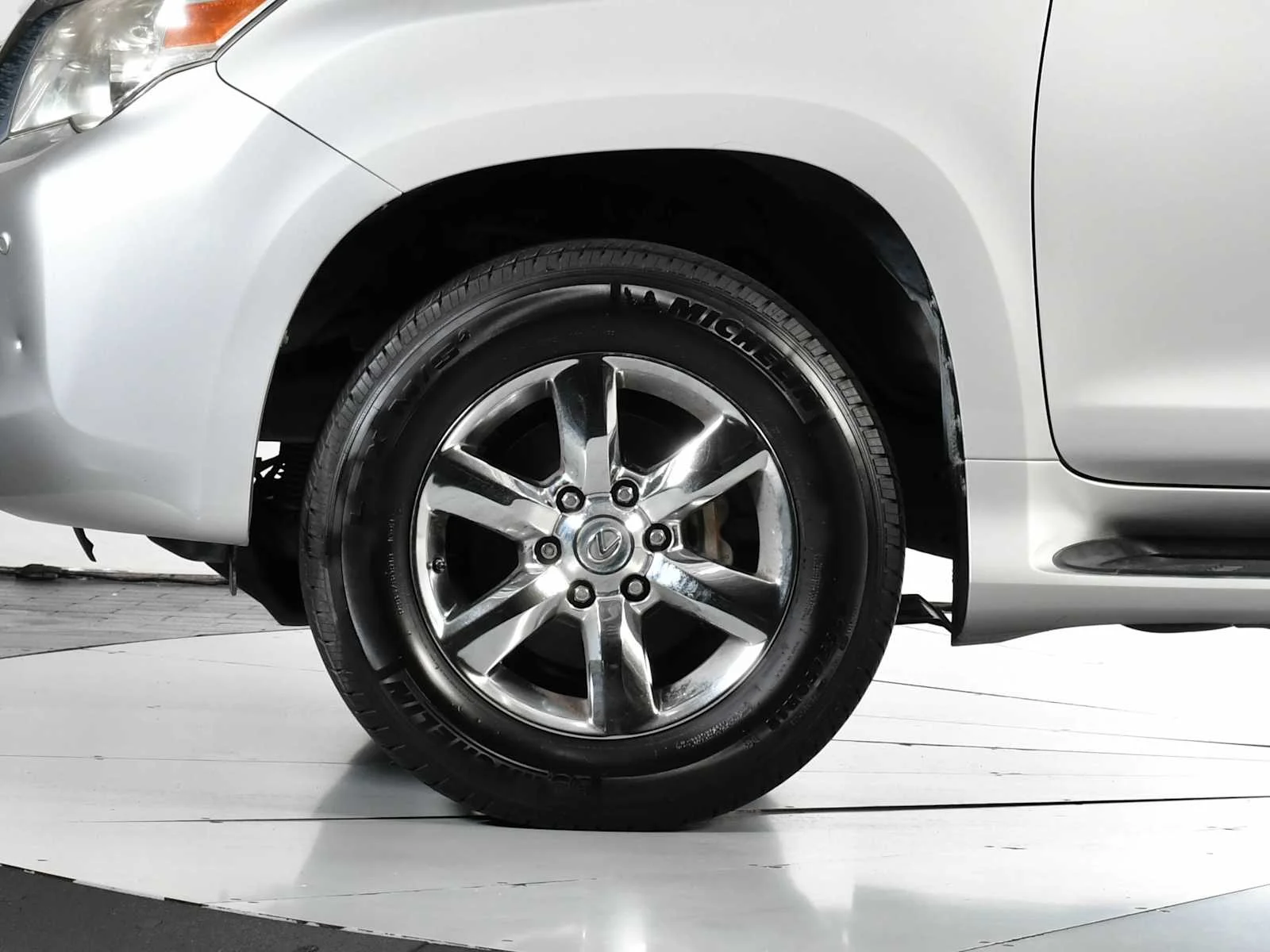 Used 2010 Tungsten Pearl Lexus  image 10