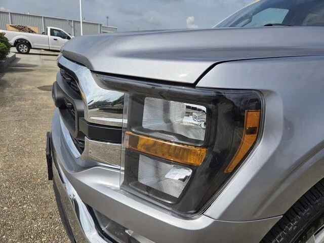 Used 2023 Iconic Silver Metallic Ford XLT image 10