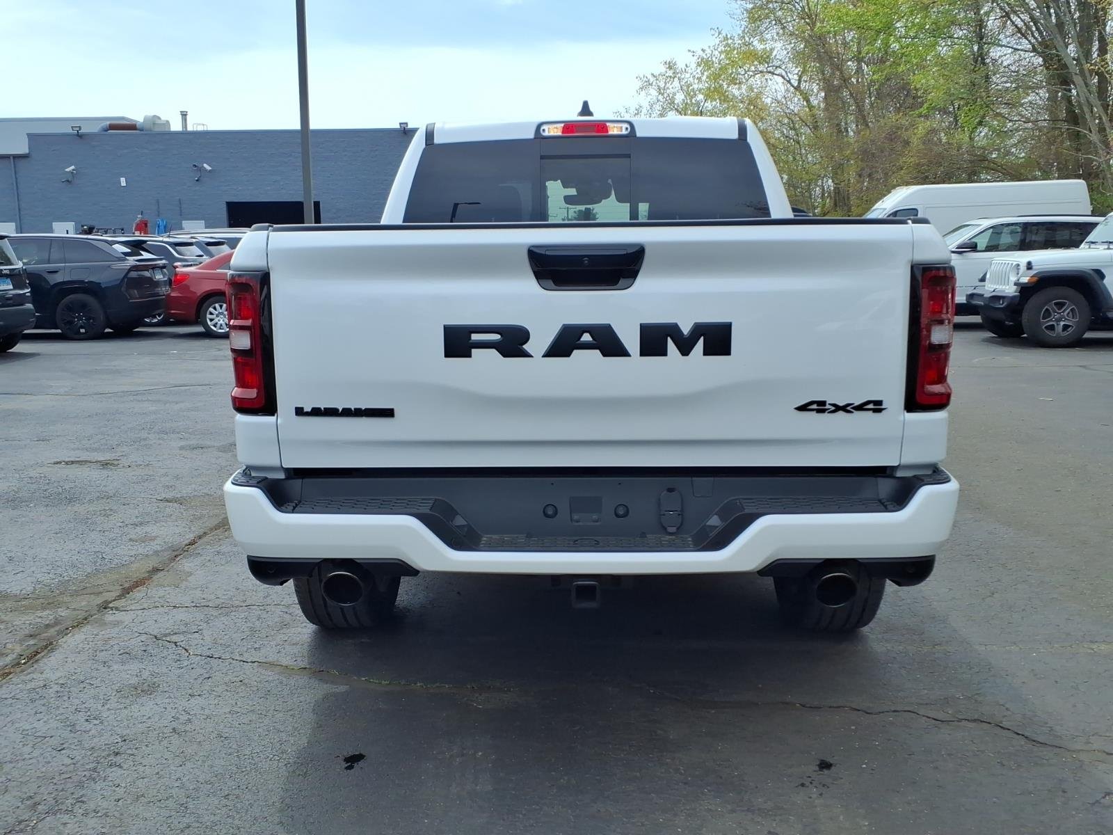 New 2026 Ivory White Tri-Coat Pearl-Coat Exterior Paint RAM Laramie image 5