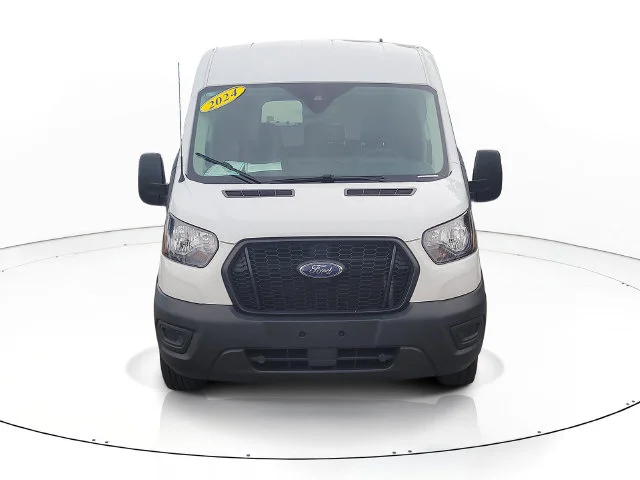 Used 2024 White Ford XL image 2