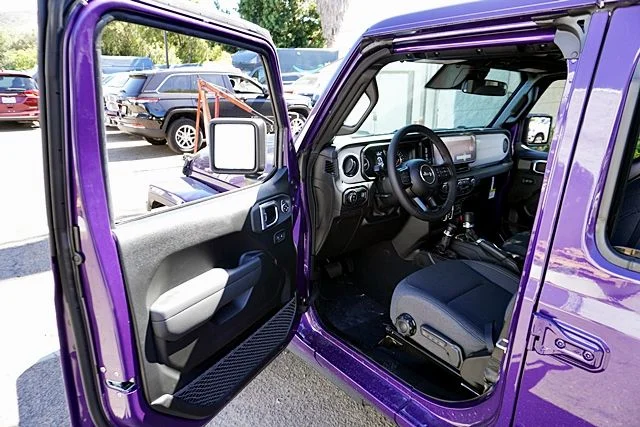 New 2026 Reign Jeep Sport S image 41