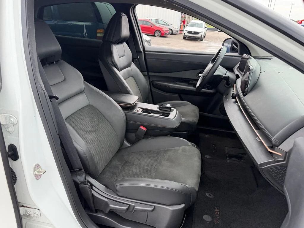 Used 2023 White Nissan ENGAGE image 18