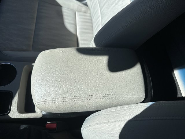Used 2020 Red Kia LX image 32