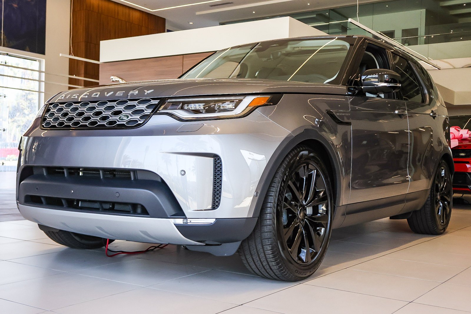2026 Land Rover Discovery