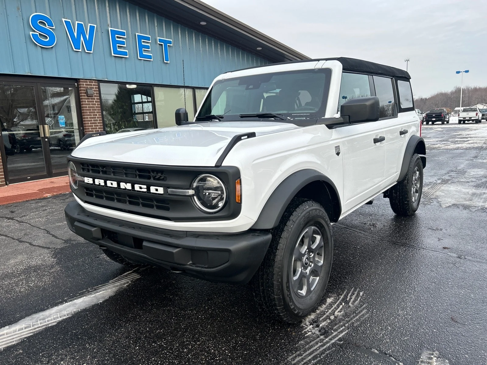New 2025 Oxford White Ford Big Bend image 2
