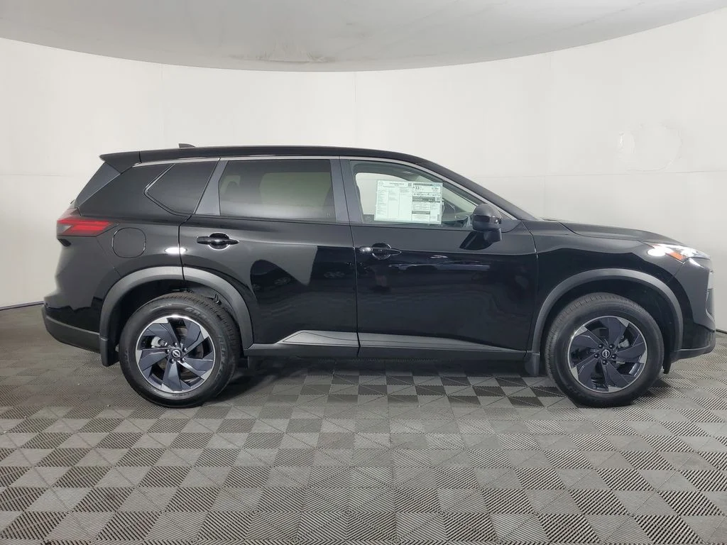 Used 2025 Black Nissan SV image 3