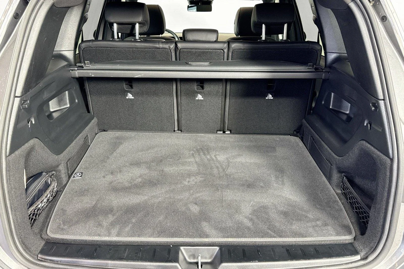 Used 2026 Mountain Grey Metallic Mercedes-Benz GLB 250 image 25