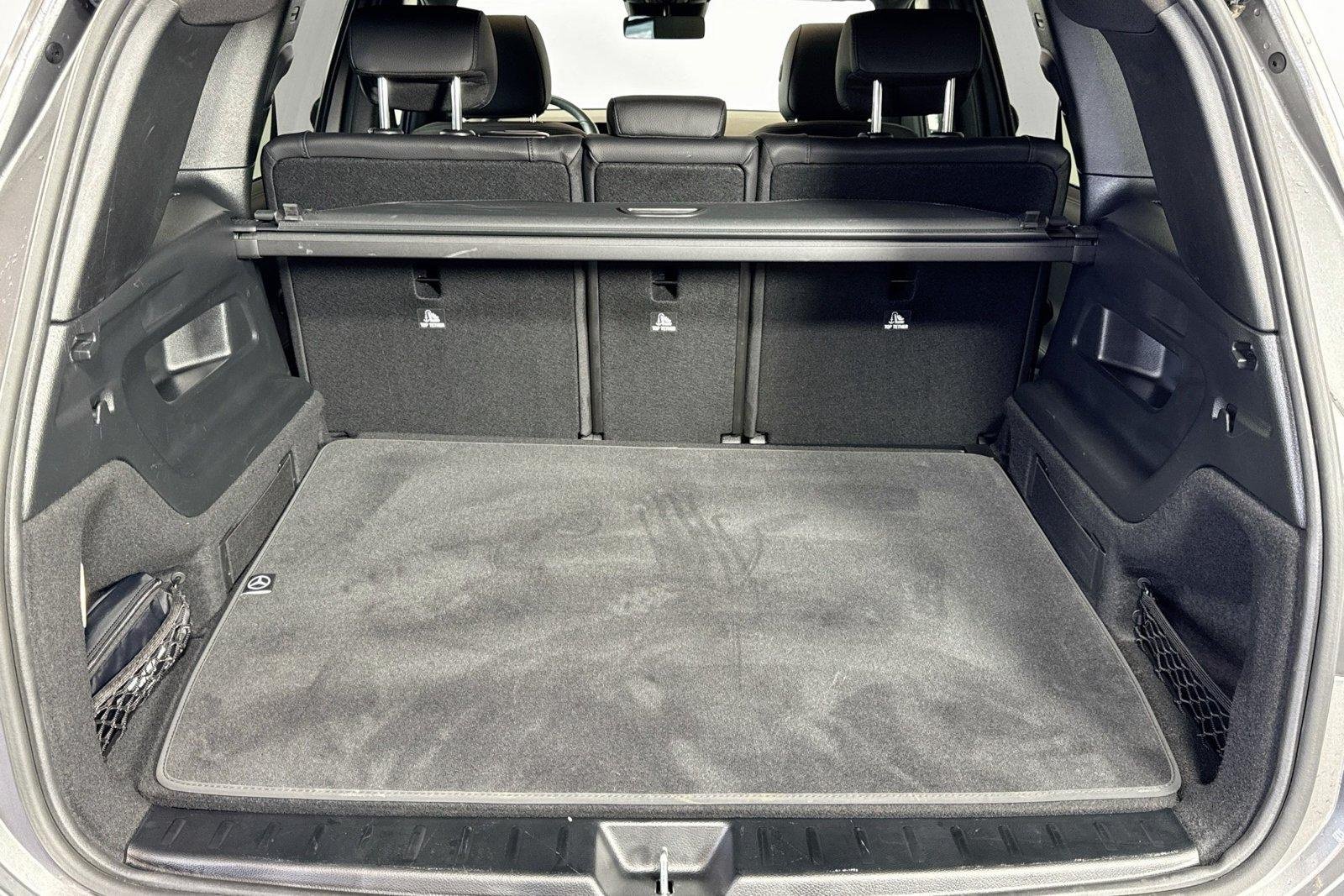 Used 2026 Mountain Grey Metallic Mercedes-Benz GLB 250 image 25