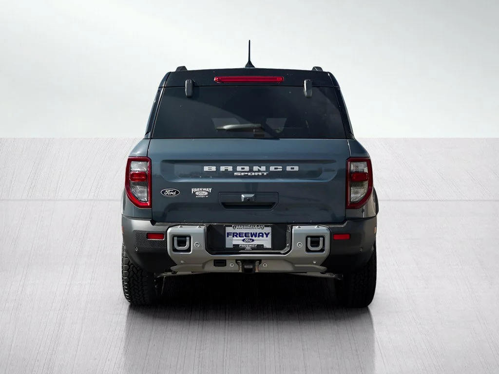 New 2026 Azure Gray Metallic Tri-Coat Ford Outer Banks® image 4