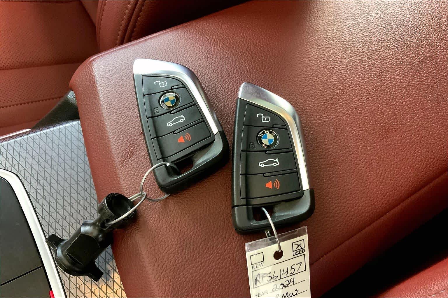 Certified Used 2024 Brooklyn Grey Metallic BMW xDrive40 image 14