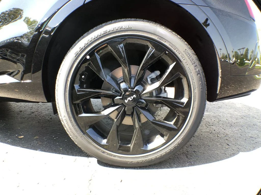 Used 2022 Black Kia SX image 43