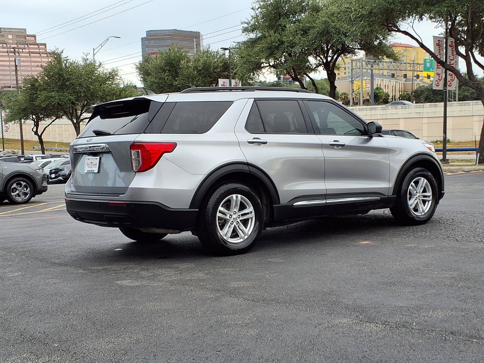 Used 2024 Silver Ford XLT image 5