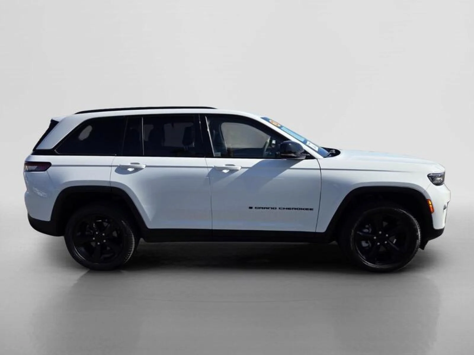 Used 2023 WHITE Jeep Limited image 6