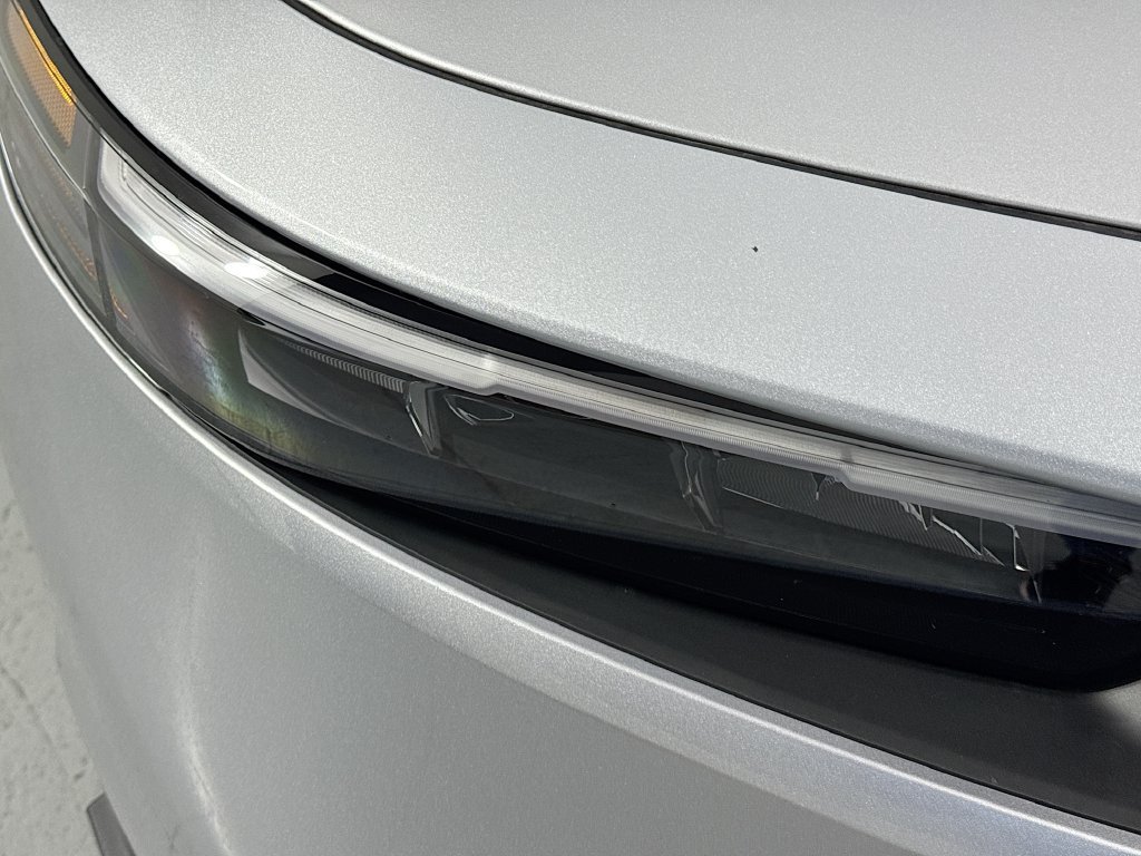 New 2026 Solar Silver Metallic Honda SE image 11