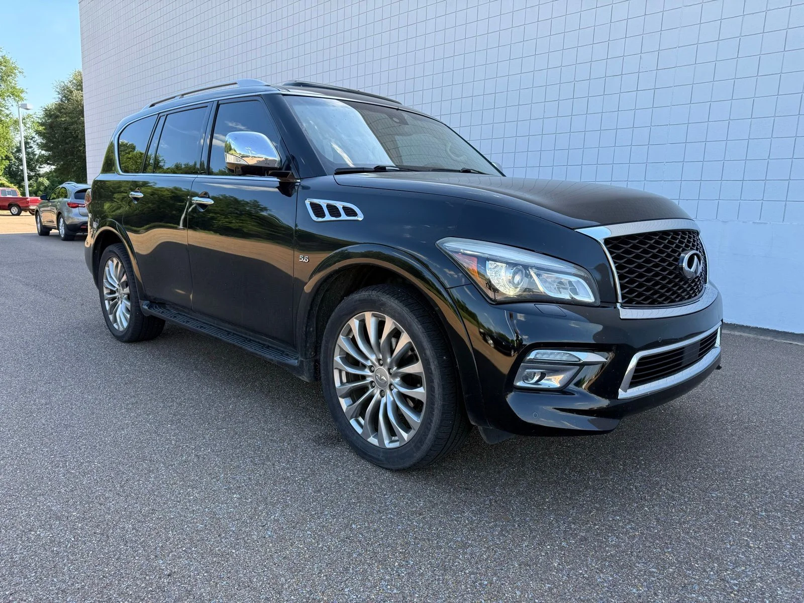 2016 INFINITI QX80