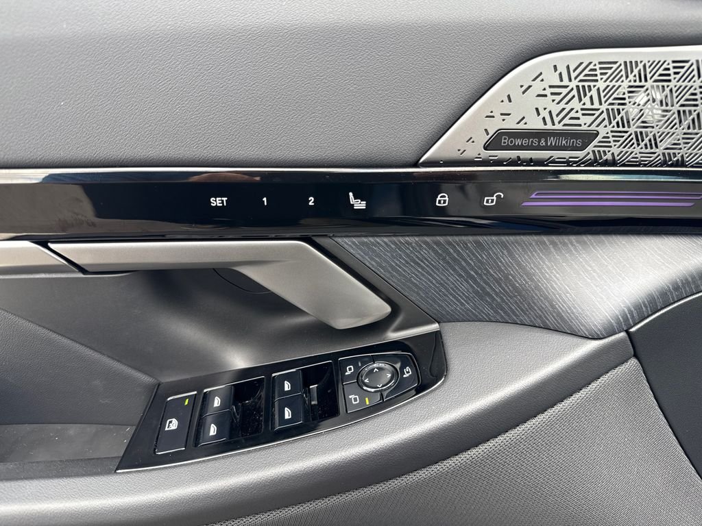 2026 BMW 5 Series 530i - Photo 24
