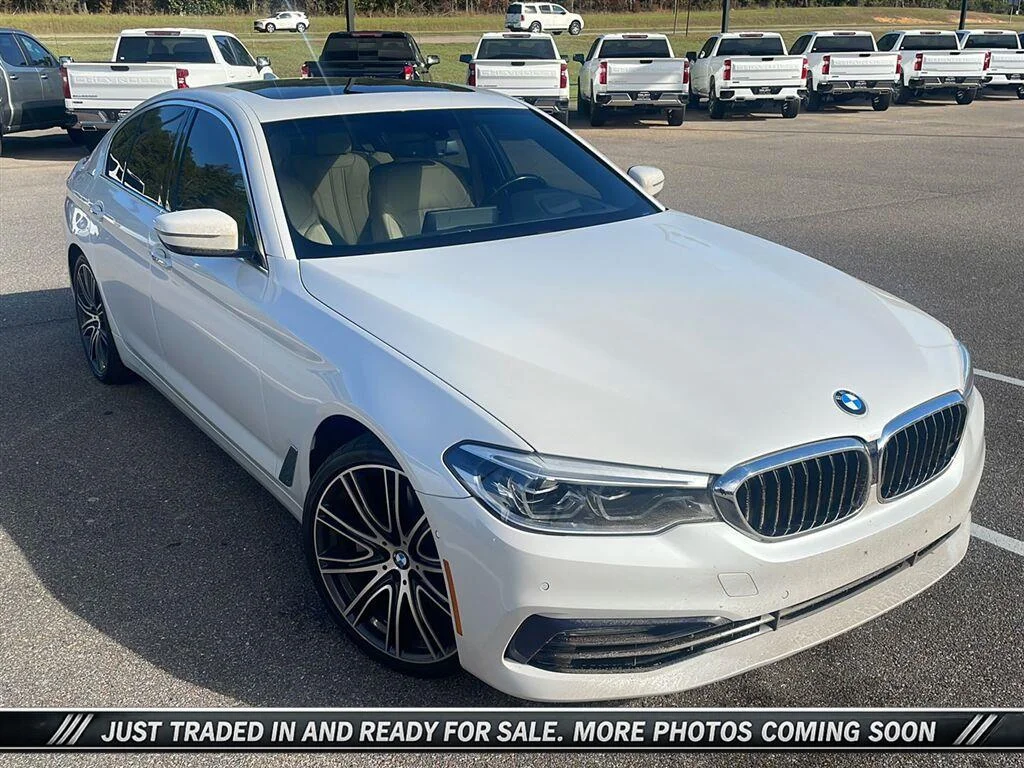 Used 2017 White BMW 540i image 3