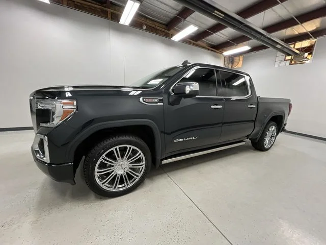 Used 2020 Black GMC Denali image 5