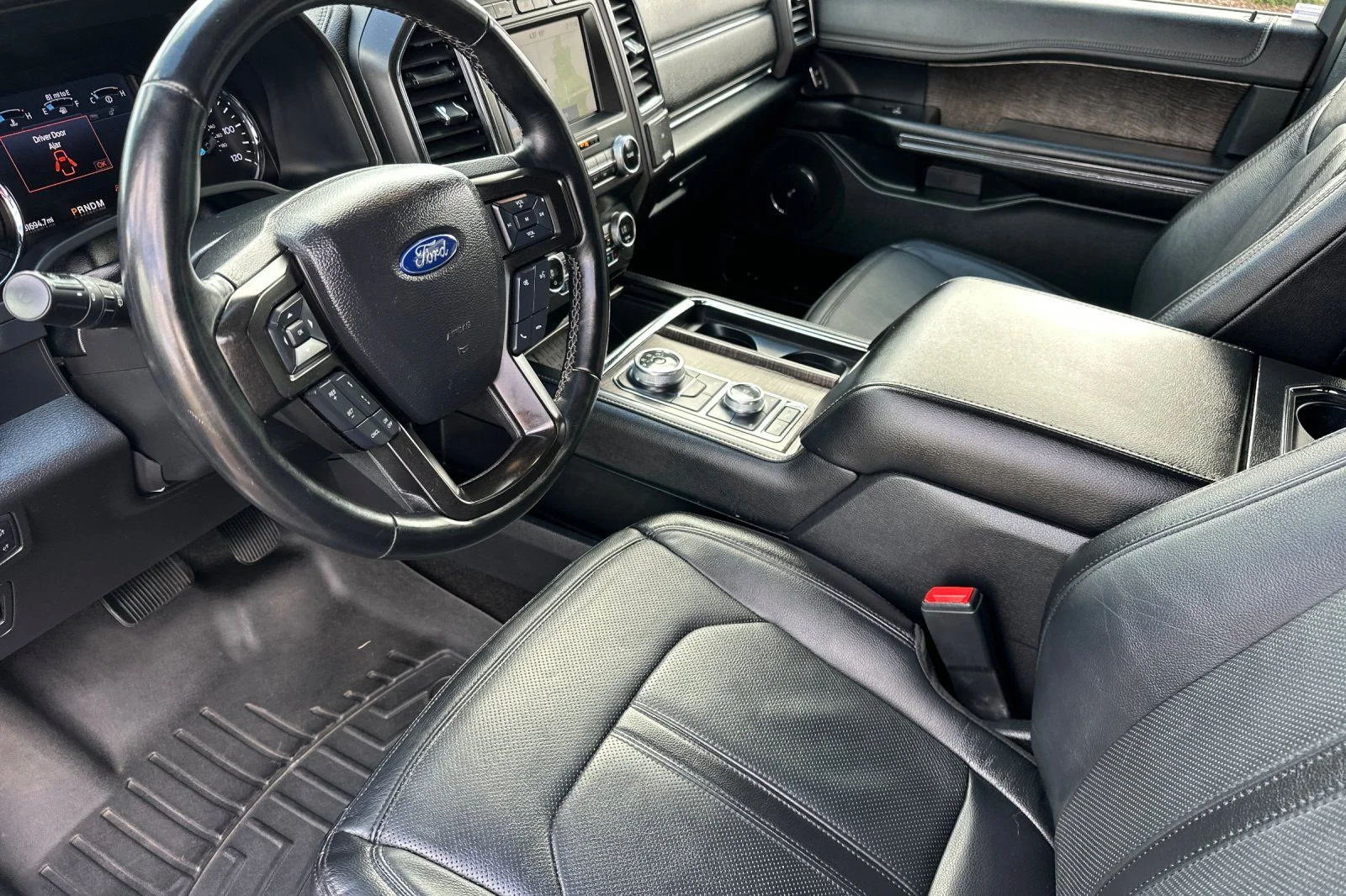 Used 2020 White Ford Limited image 9