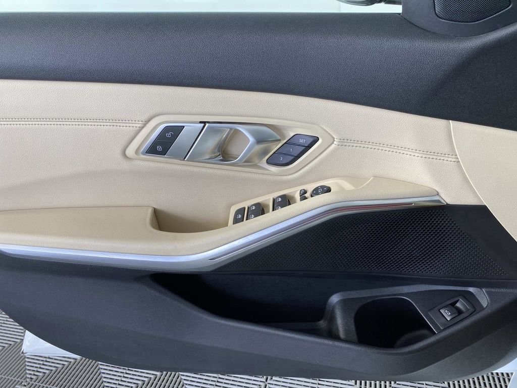 Used 2020 White BMW 330i xDrive image 23