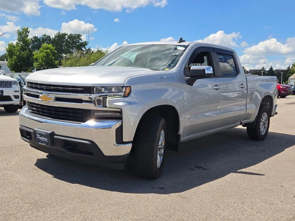Used 2021 Silver Chevrolet LT image 6