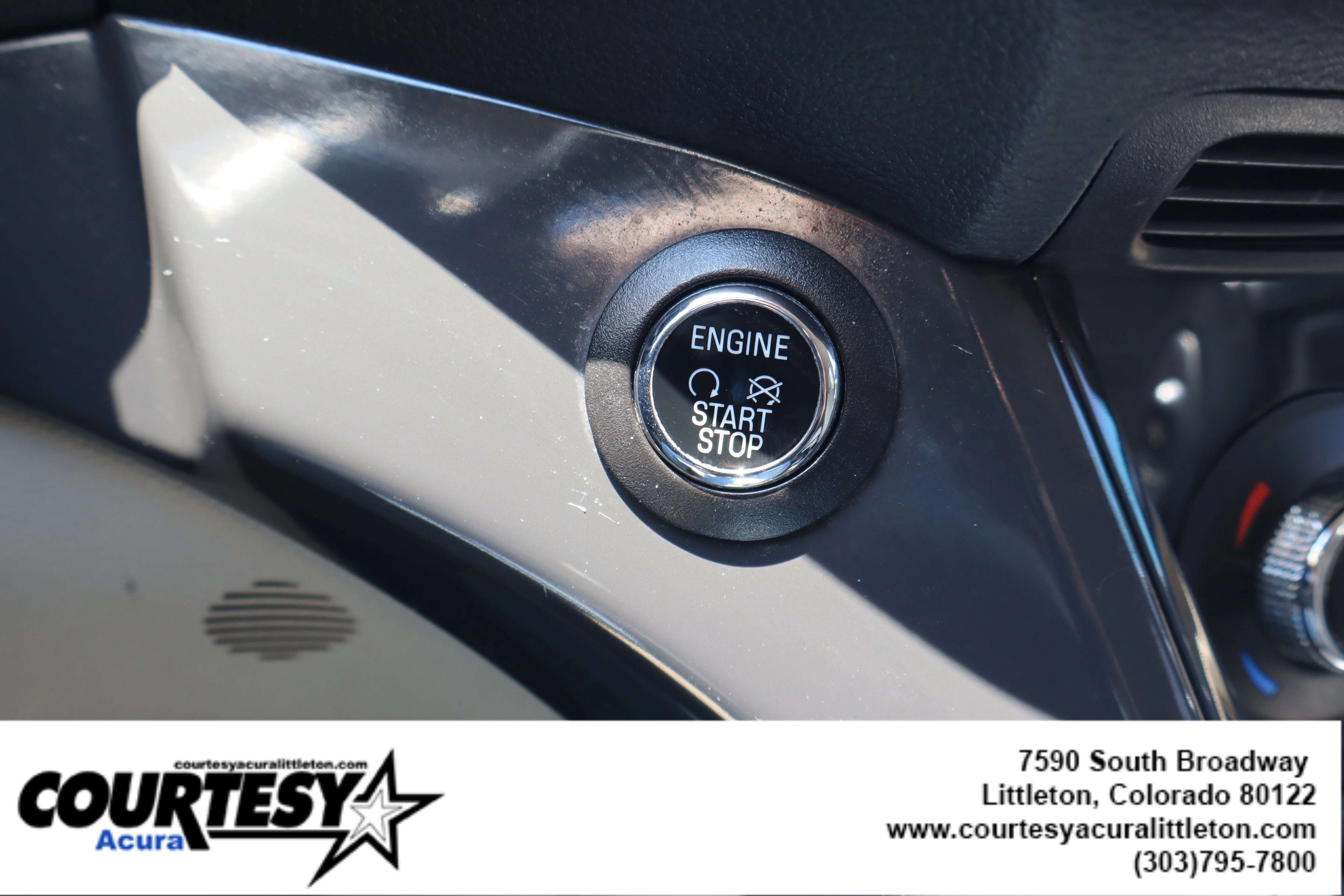 Used 2014 Black Ford Titanium image 15