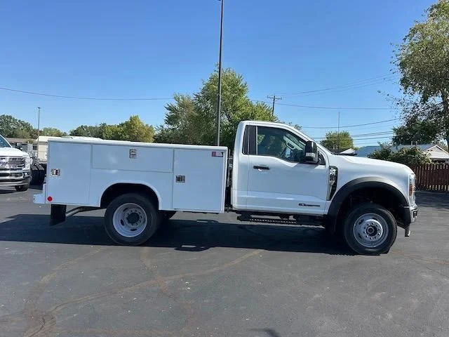 2024 Ford F-450 Super Duty Chassis Cab XL - Photo 18
