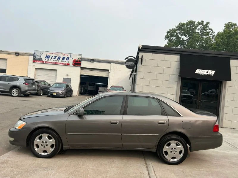 Used 2004 Gray Toyota XLS Sedan 4D image 5