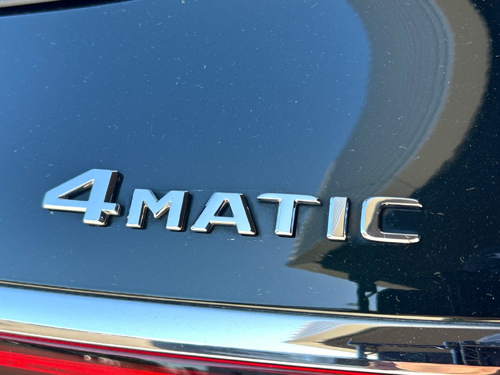 Certified Used 2022 Green Mercedes-Benz GLS 450 image 33
