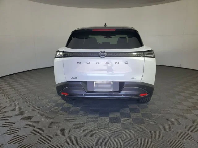 New 2025 Two-tone Everest White TriCoat / Super Black Nissan SL image 6