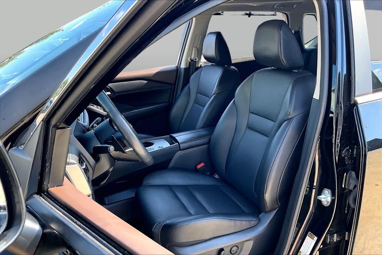 Certified Used 2023 Super Black Nissan SV image 8