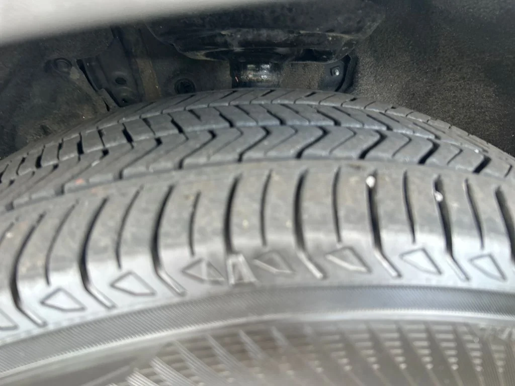 Certified Used 2025  Toyota MAX Platinum image 30