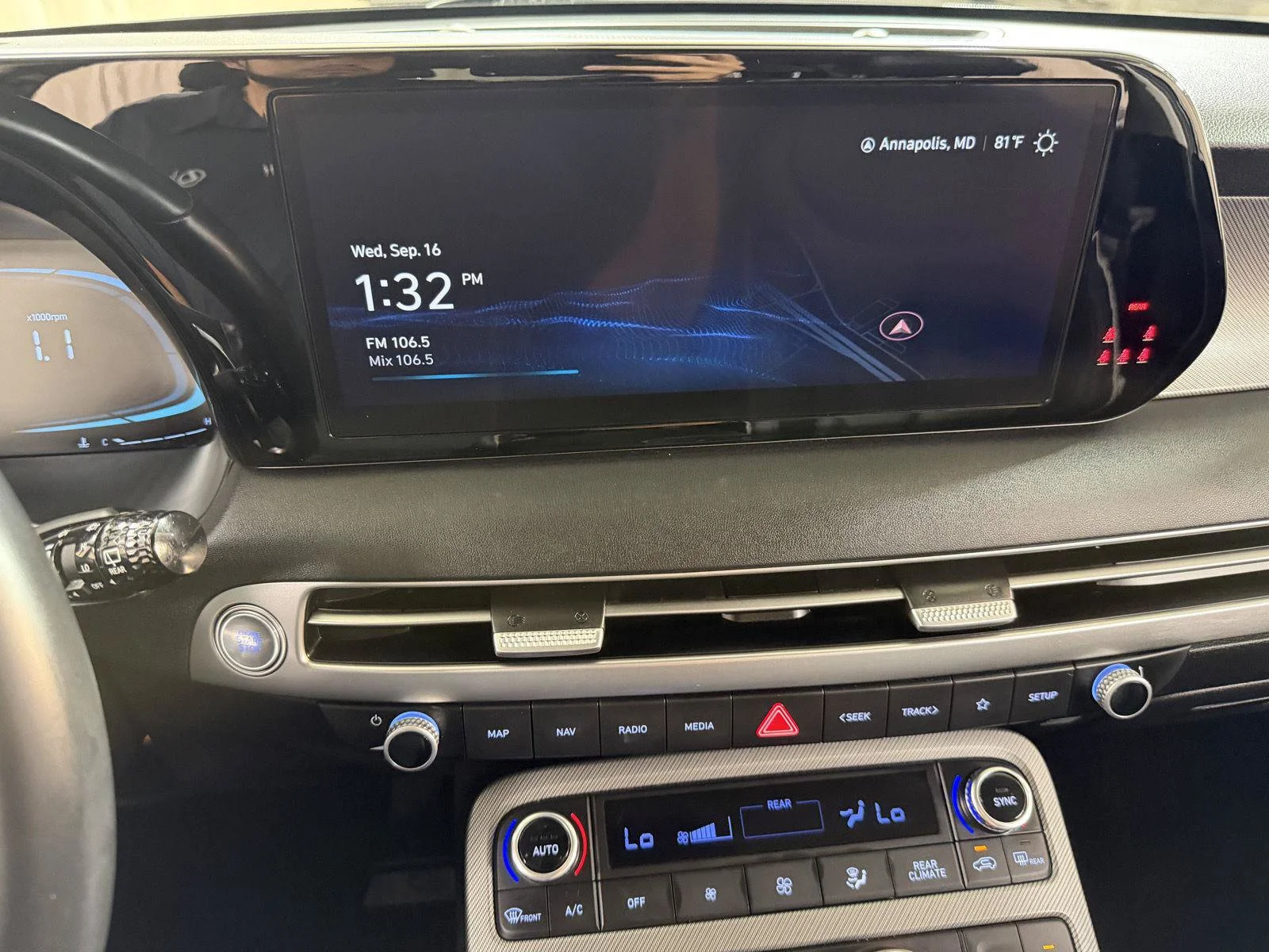 Used 2024 Black Hyundai XRT image 22