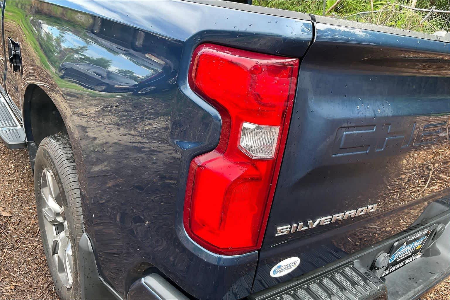 Used 2019 Northsky Blue Metallic Chevrolet RST image 28