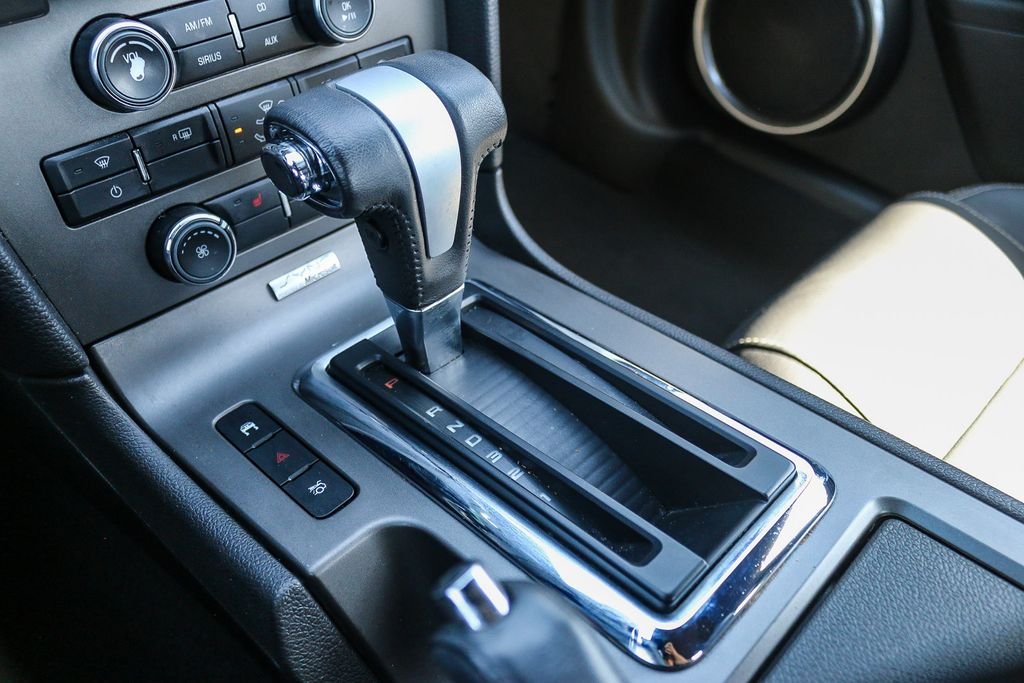 2010 Ford Mustang GT - Photo 26