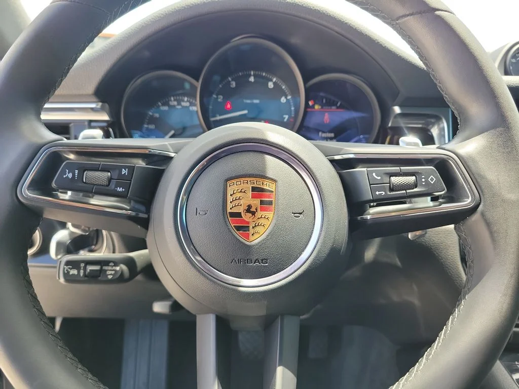 Used 2023 Chalk Porsche T image 15