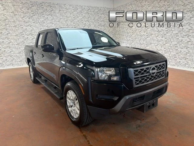 Used 2022 Black Nissan SV image 1